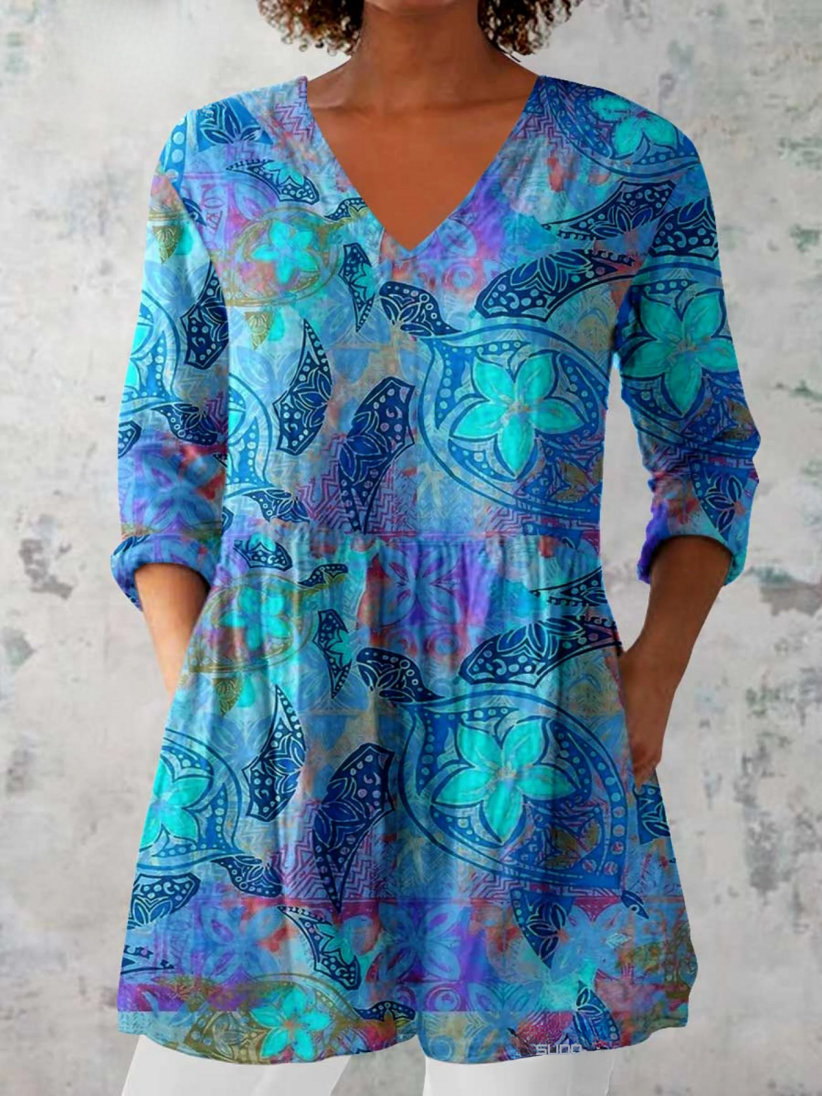 Valenciah - Long Blouse with V-Neck