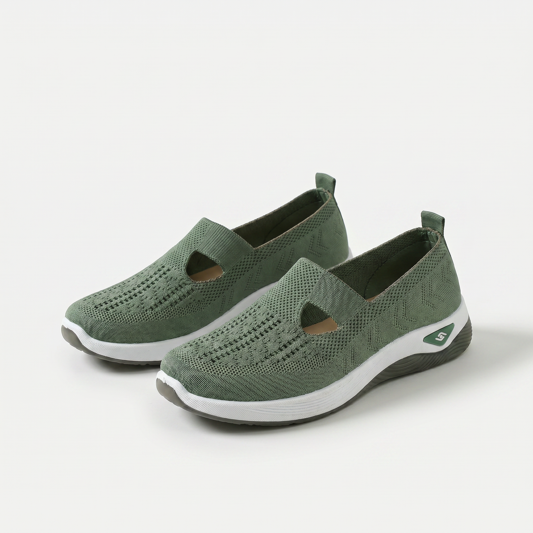 Cloudy | Lightweight Comfort Slip-On Sneakers
