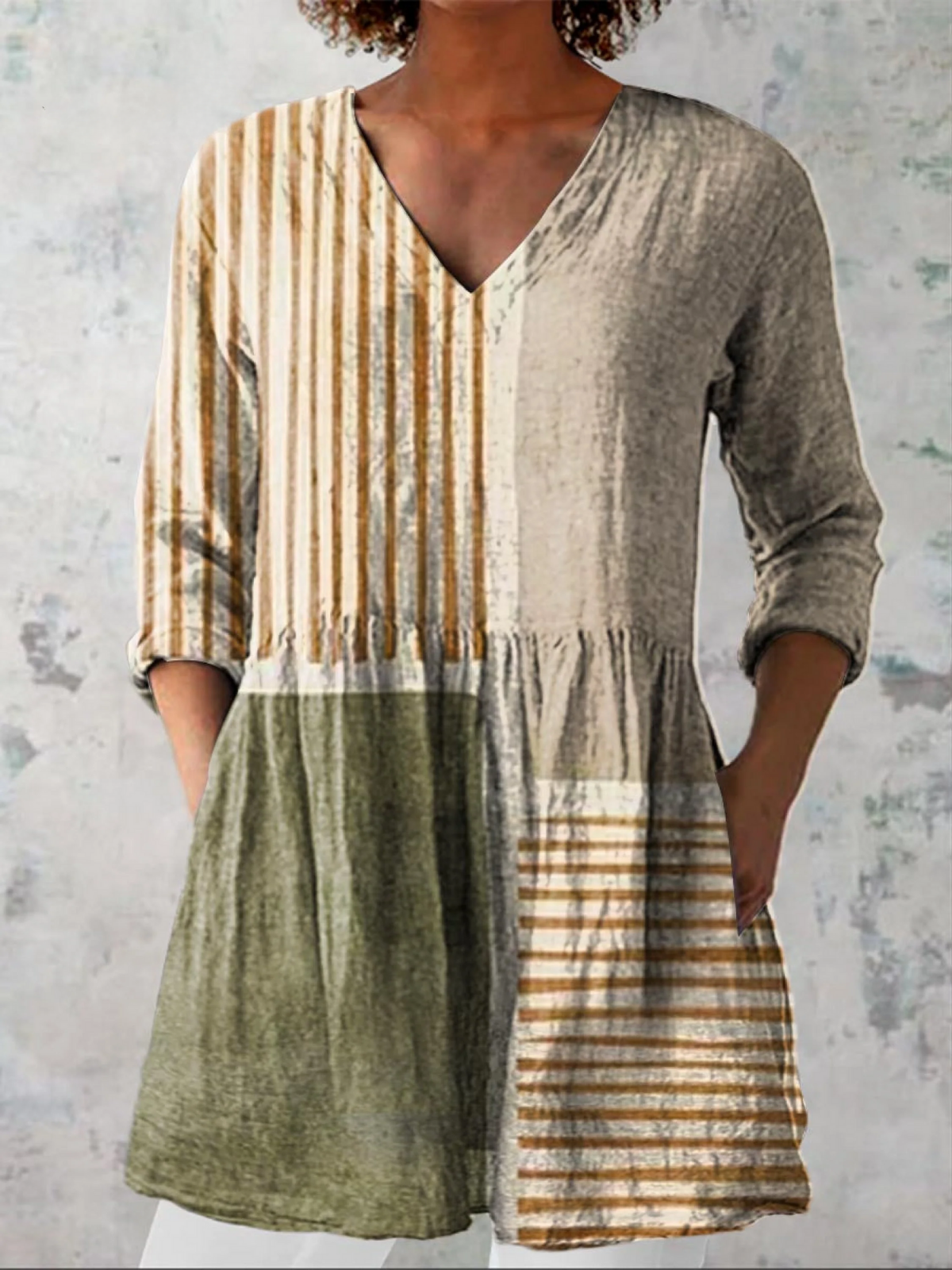 Lunaria - Long Blouse with V-Neck