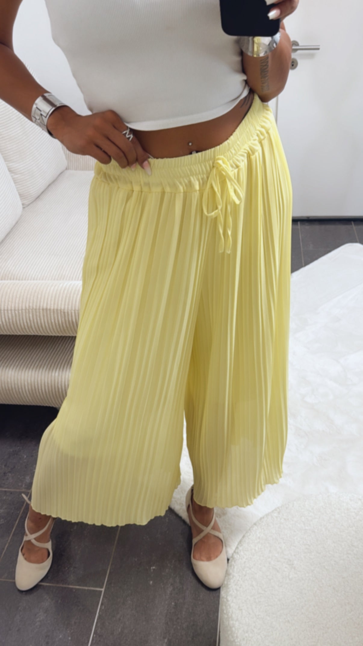 Alice | Yellow Pleated Summer Pants