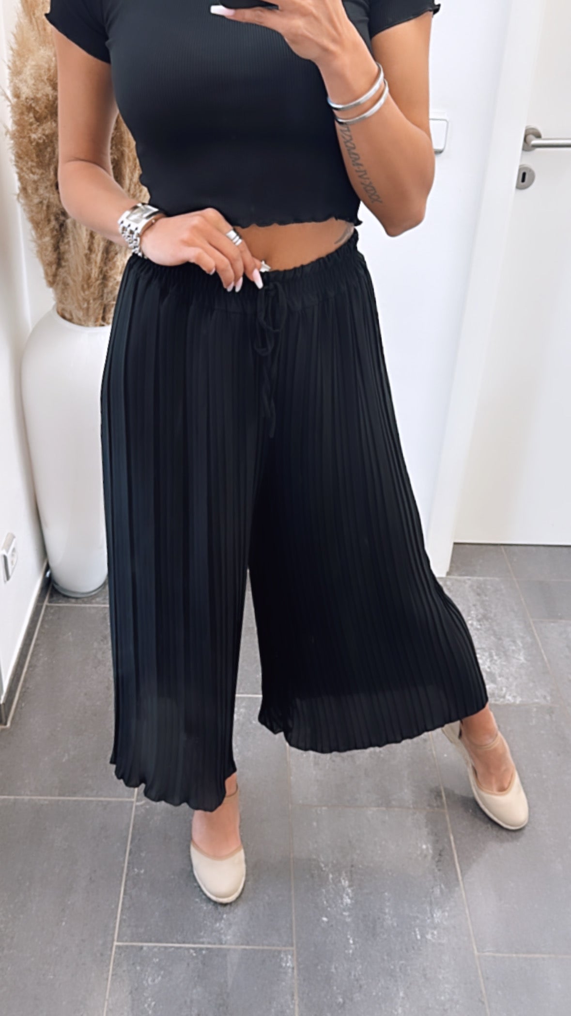 Grace | Black Pleated Summer Pants