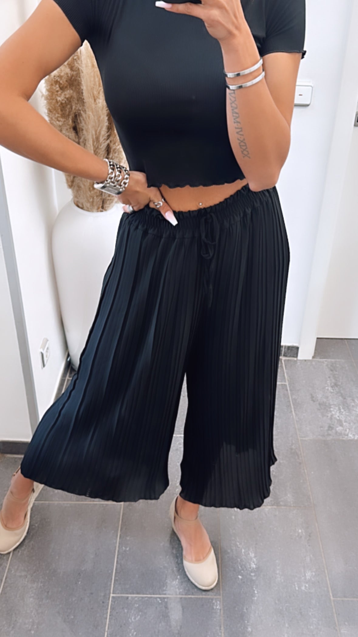 Grace | Black Pleated Summer Pants