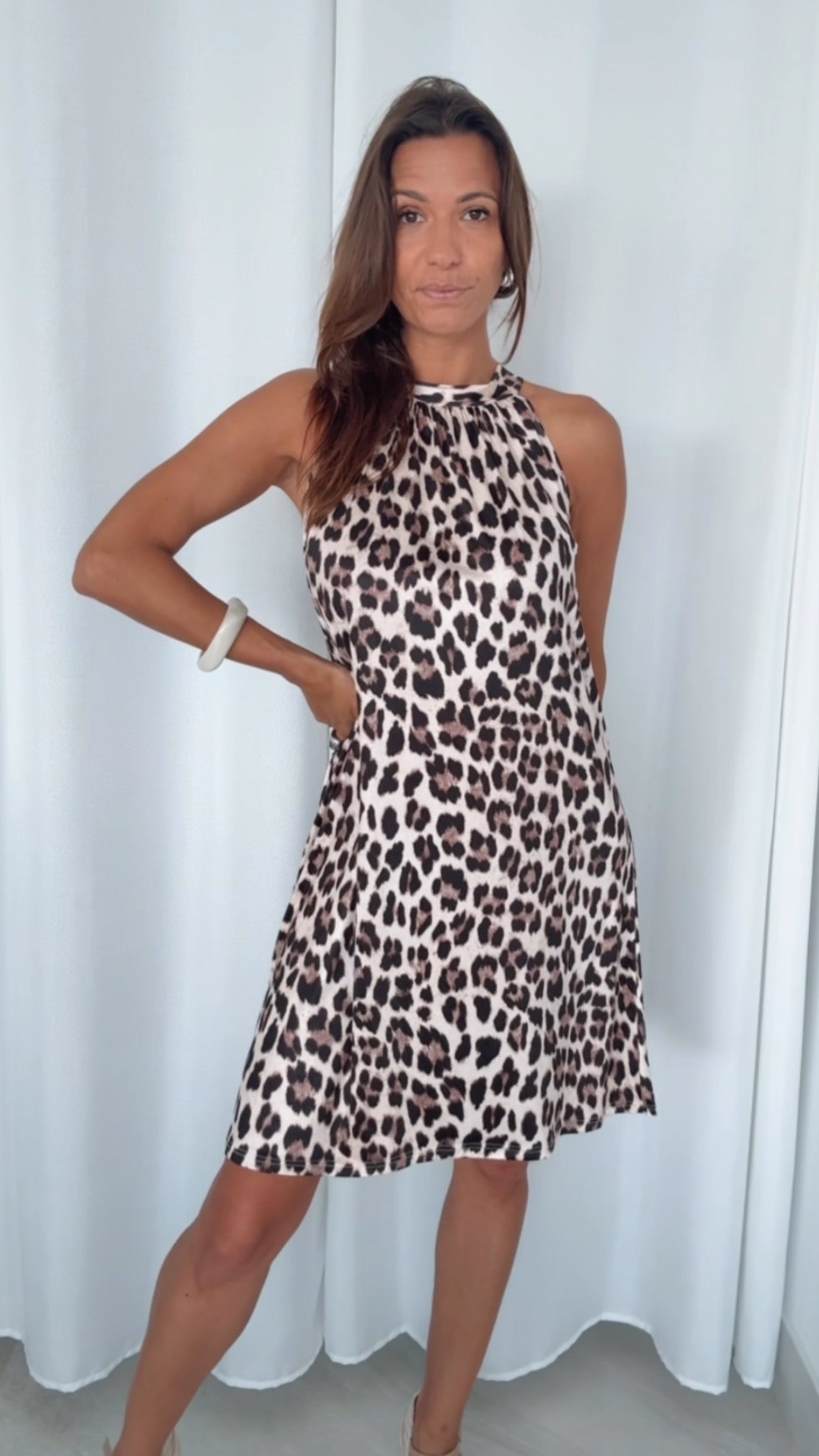 Amelie | Flowing Leopard Print Midi Dress