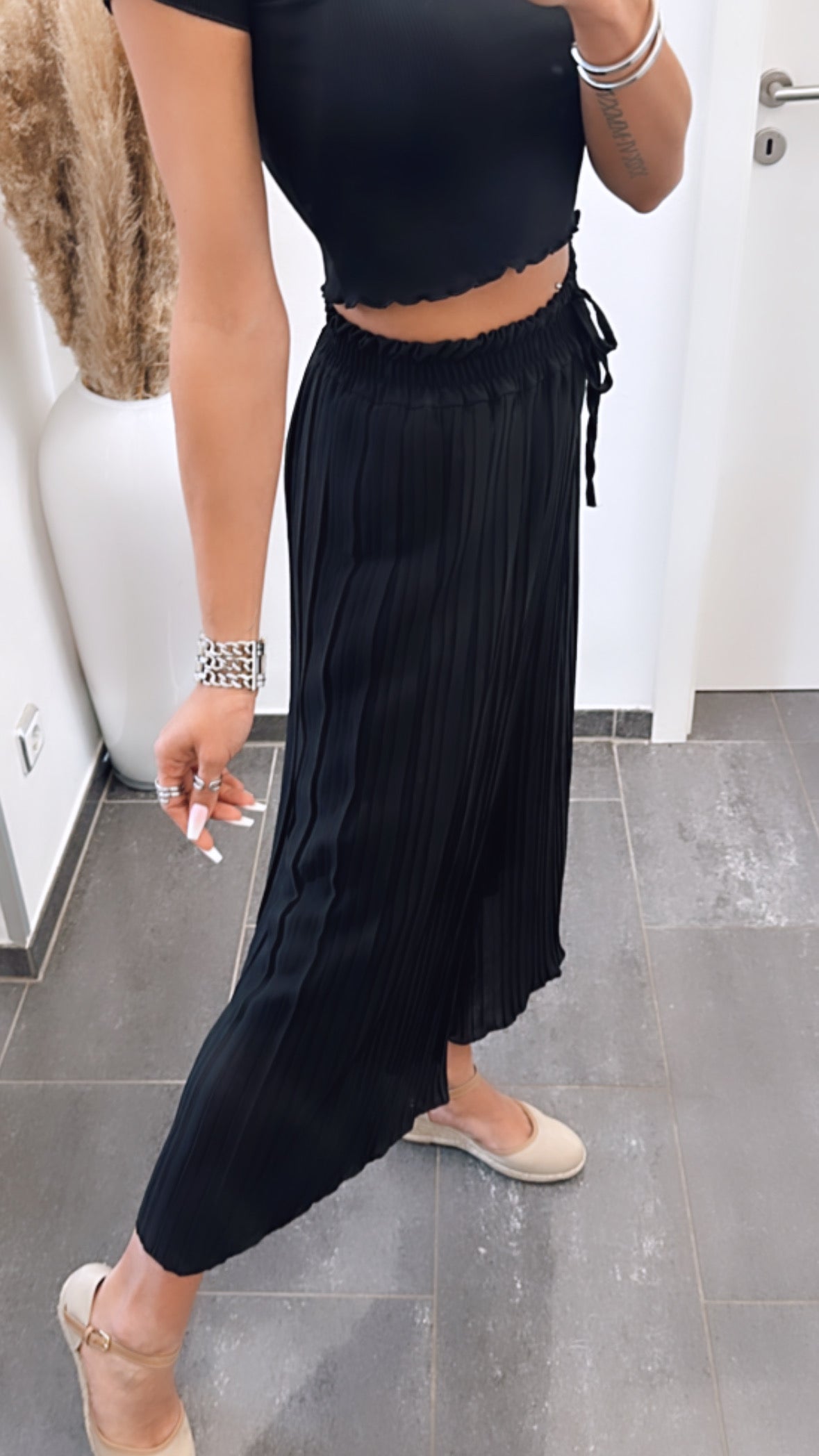 Grace | Black Pleated Summer Pants