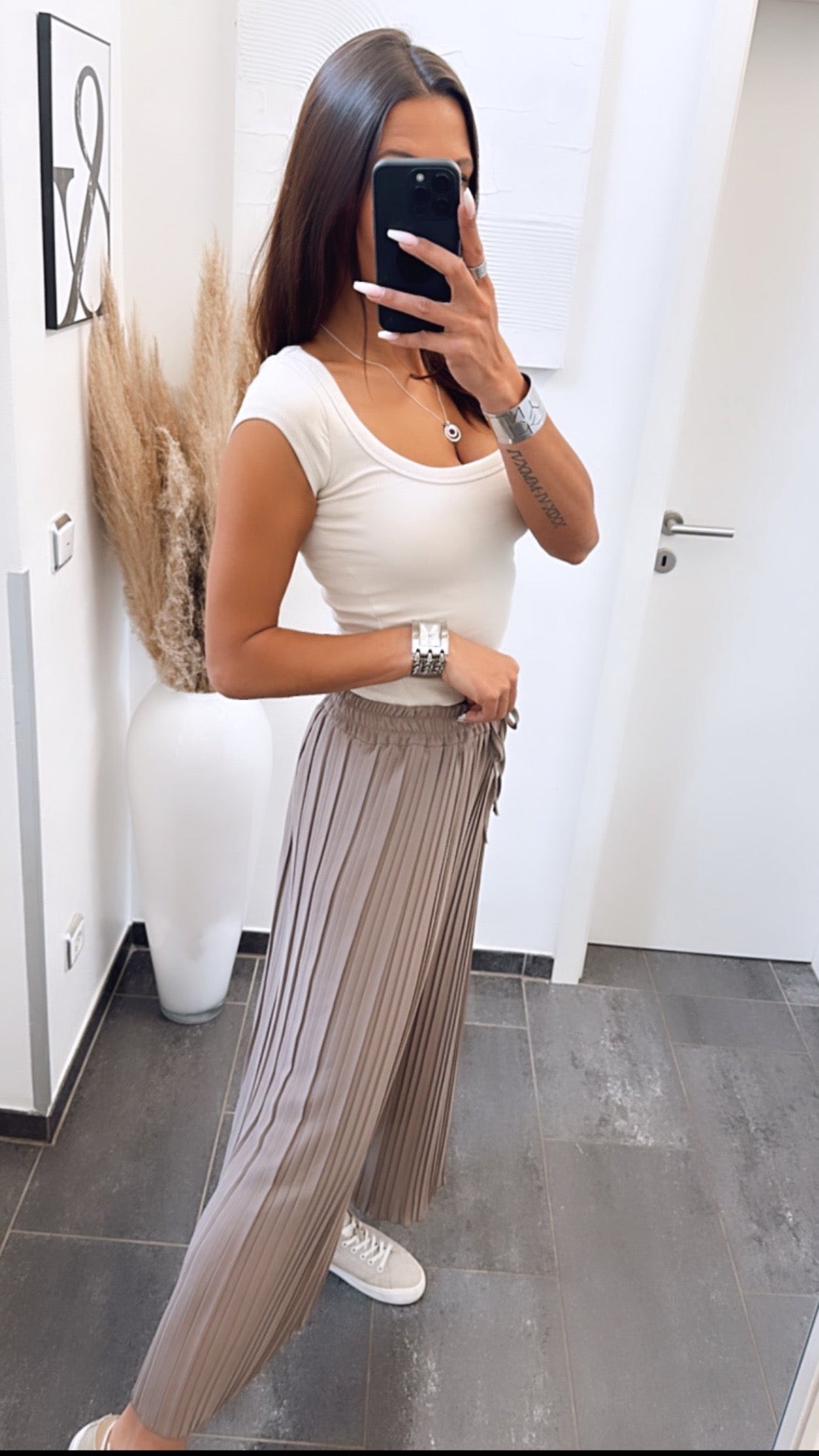 Chloe | Taupe Pleated Summer Pants