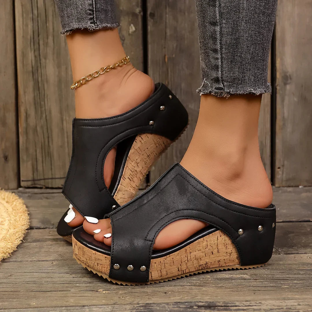 Lumi | Studded Comfort Wedge Sandals