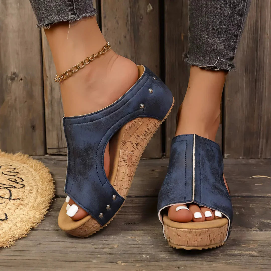 Lumi | Studded Comfort Wedge Sandals