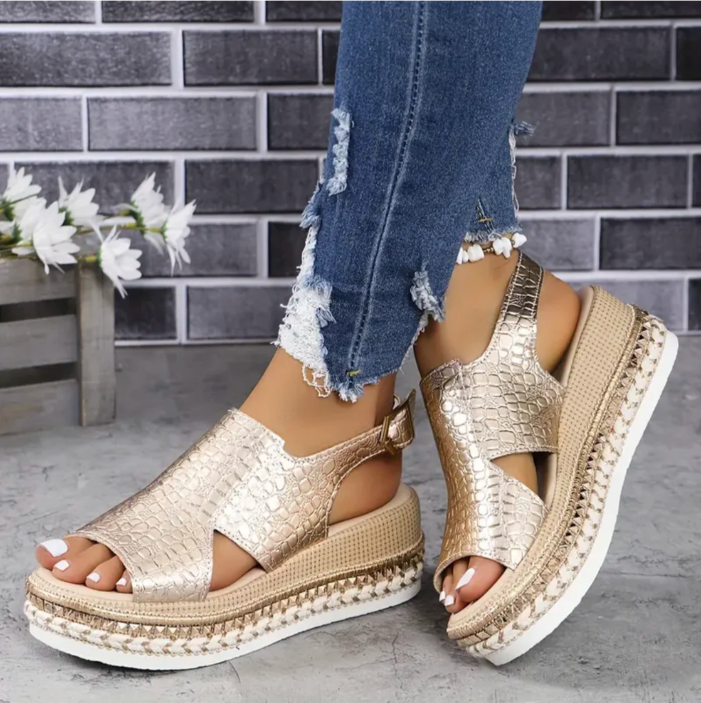 Luxa | Elegant Comfort Everyday Sandals