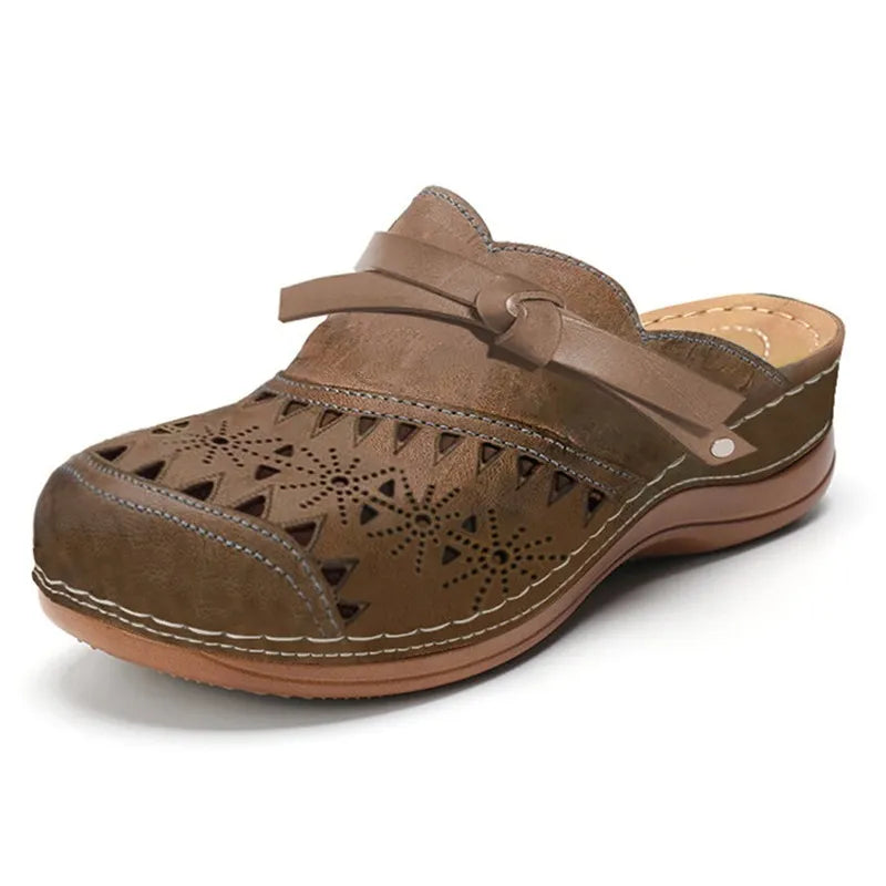 Aliya | Chic Comfortable Everyday Clogs