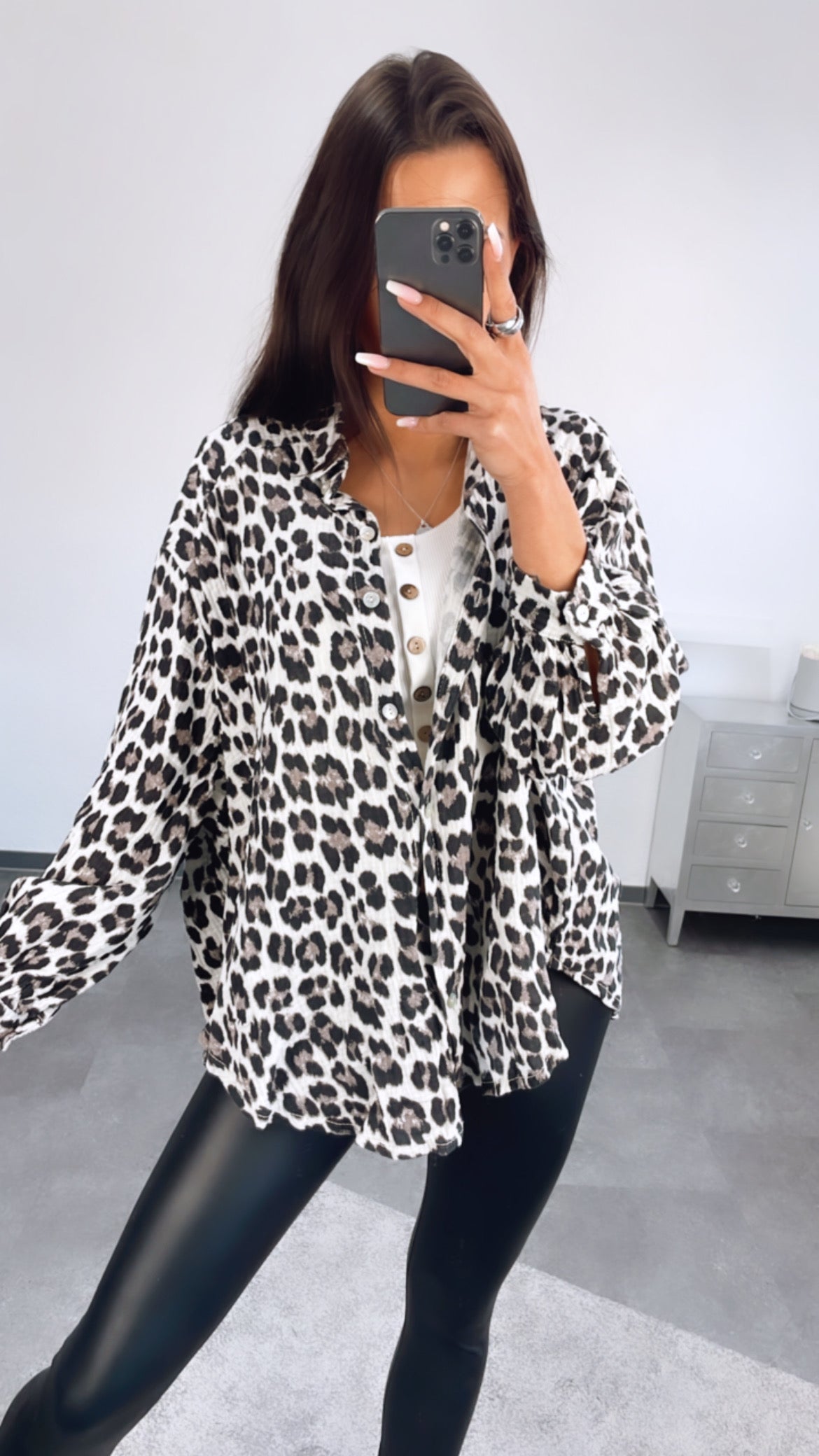 Avery | Short Oversized Muslin Blouse