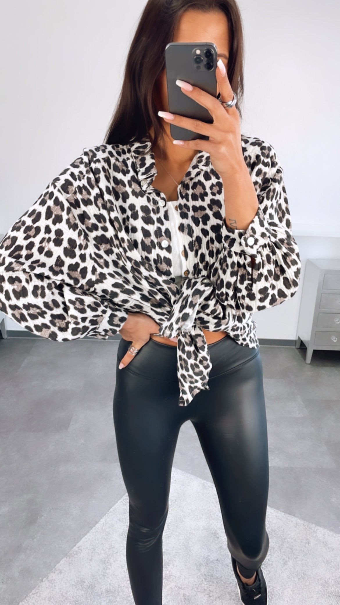 Avery | Short Oversized Muslin Blouse